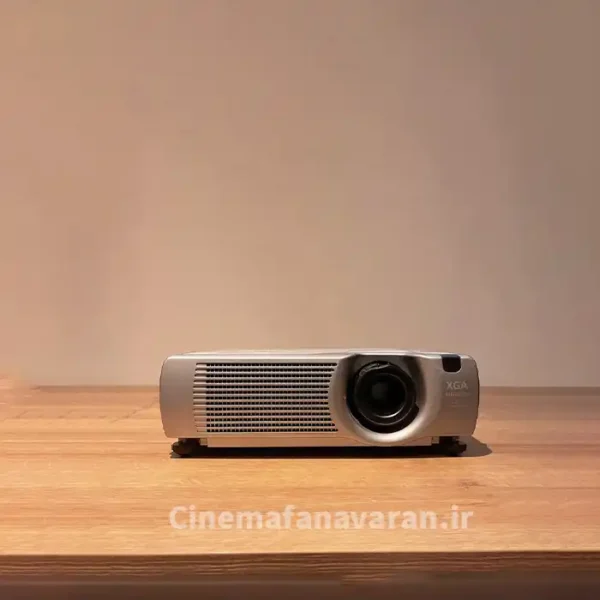 تصویری از ویدئو پروژکتور استوک هیتاچی CP-X430W