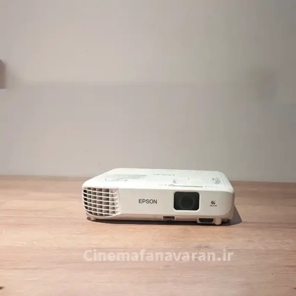 عکس واقعی از ویدئو پروژکتور استوک اپسون EB-S05
