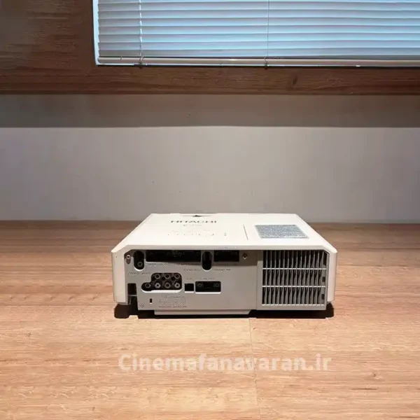 تصویر واقعی از ویدئو پروژکتور استوک ED-X42Z