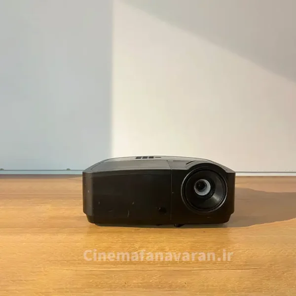 عکس از روبرو از ویدئو پروژکتور استوک اینفوکوس IN 116X