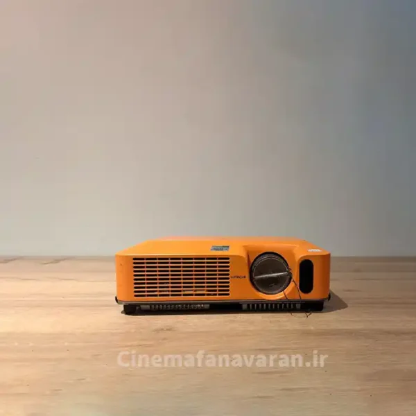 تصویر واقعی از ویدئو پروژکتور استوک هیتاچی ED-X10